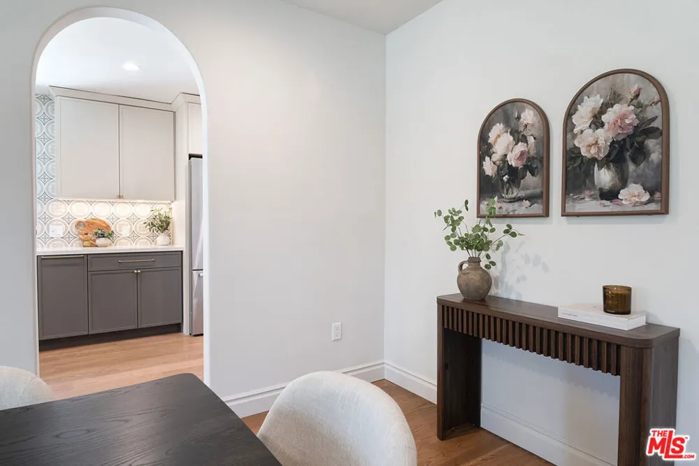 6417 Lindenhurst Avenue Los Angeles, CA 90048