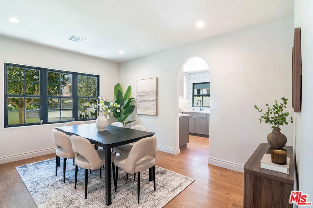 6417 Lindenhurst Avenue Los Angeles, CA 90048
