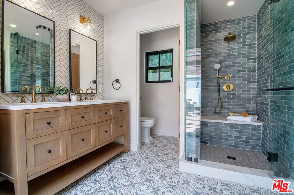 6417 Lindenhurst Avenue Los Angeles, CA 90048