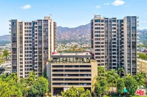 343 Pioneer Drive #1205