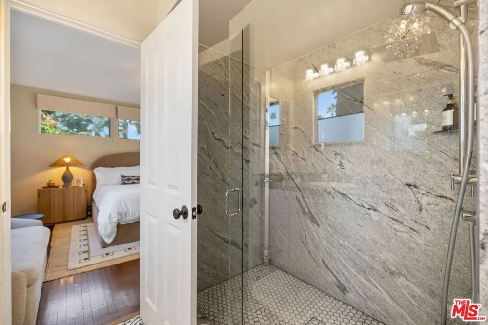 608 S Indian Trail Palm Springs, CA 92264
