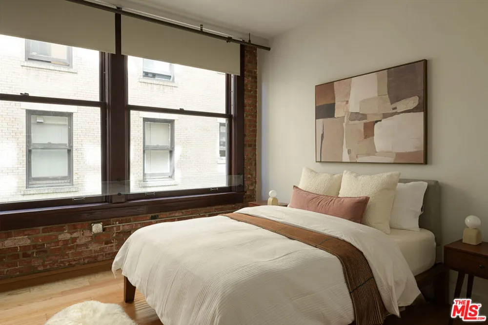 460 S Spring Street #810 Los Angeles, CA 90013