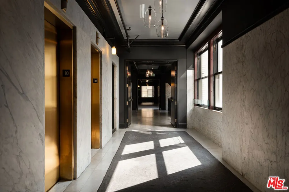 460 S Spring Street #810 Los Angeles, CA 90013