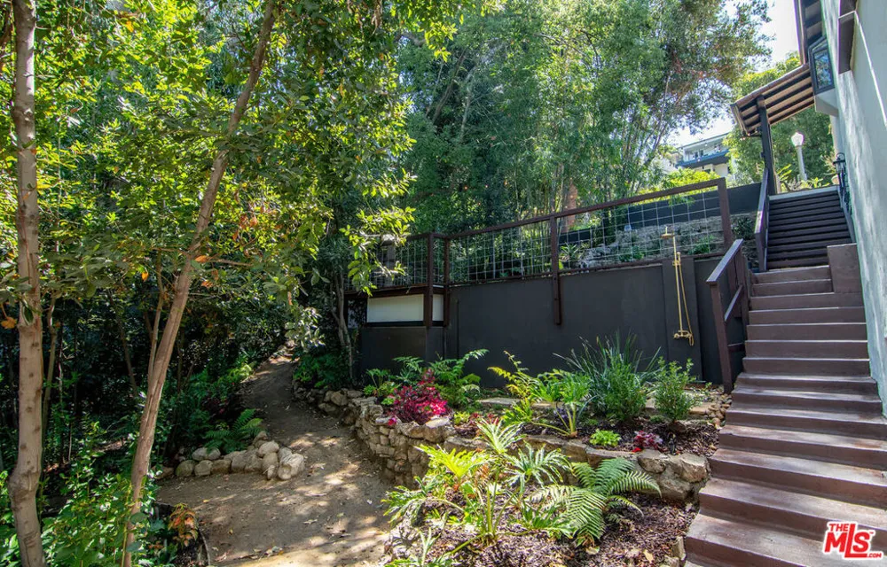 3475 Knoll Drive Los Angeles, CA 90068