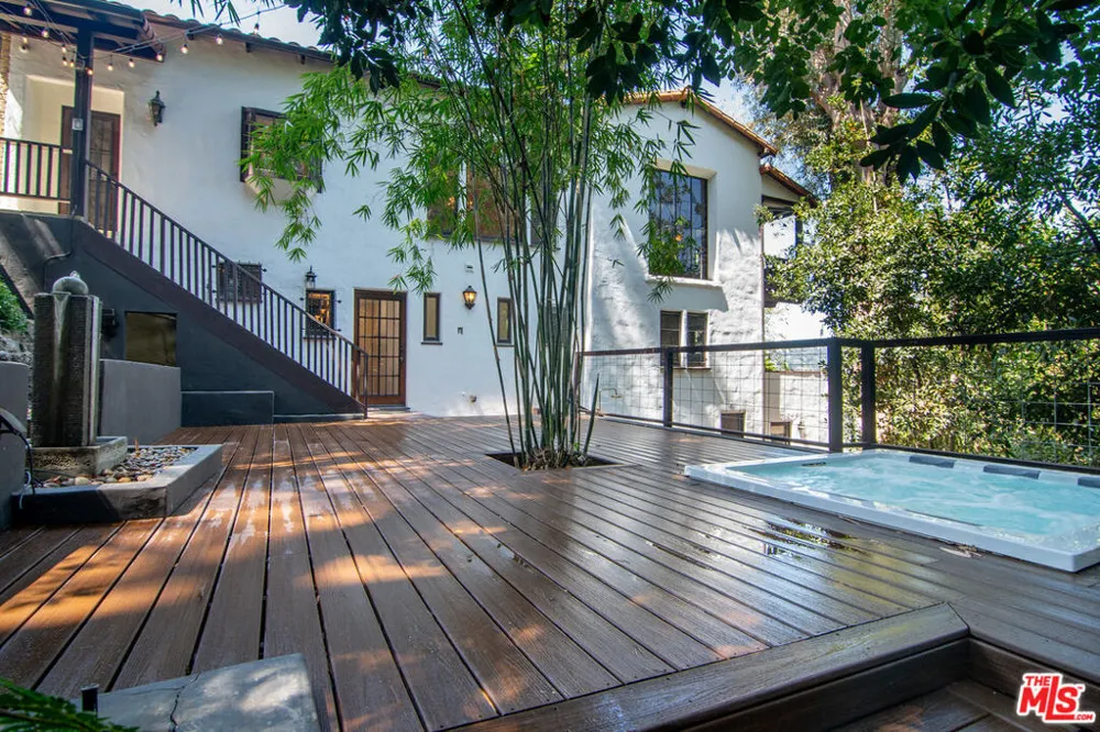 3475 Knoll Drive Los Angeles, CA 90068