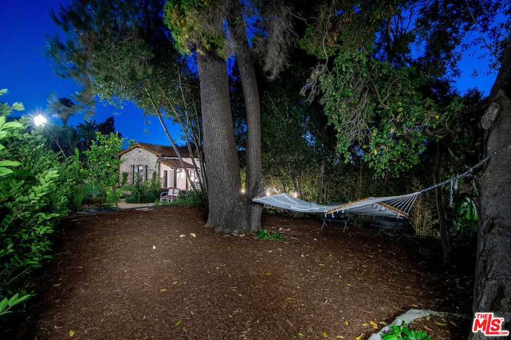 3475 Knoll Drive Los Angeles, CA 90068