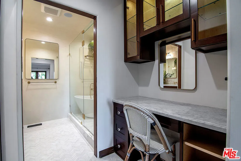 3475 Knoll Drive Los Angeles, CA 90068