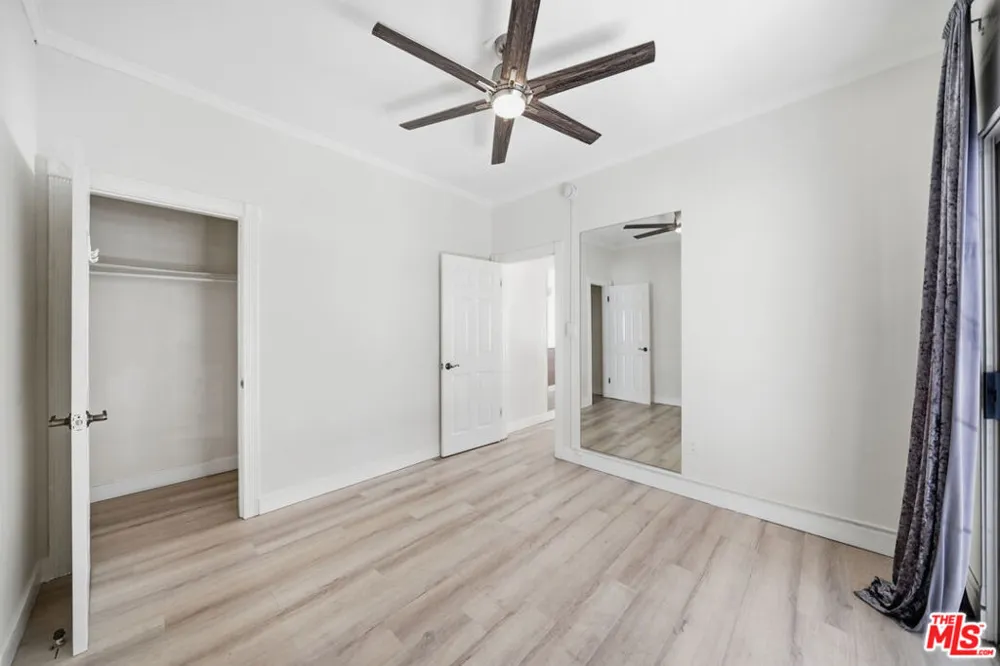 5754 Melrose Avenue Los Angeles, CA 90038