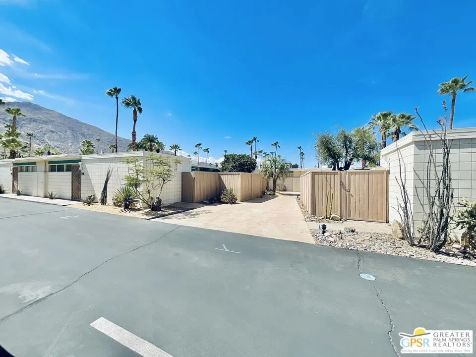 1111 E Palm Canyon Drive #347 Palm Springs, CA 92264