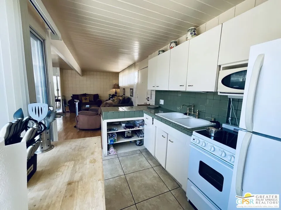 1111 E Palm Canyon Drive #347 Palm Springs, CA 92264