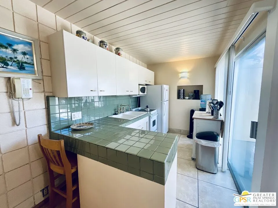 1111 E Palm Canyon Drive #347 Palm Springs, CA 92264