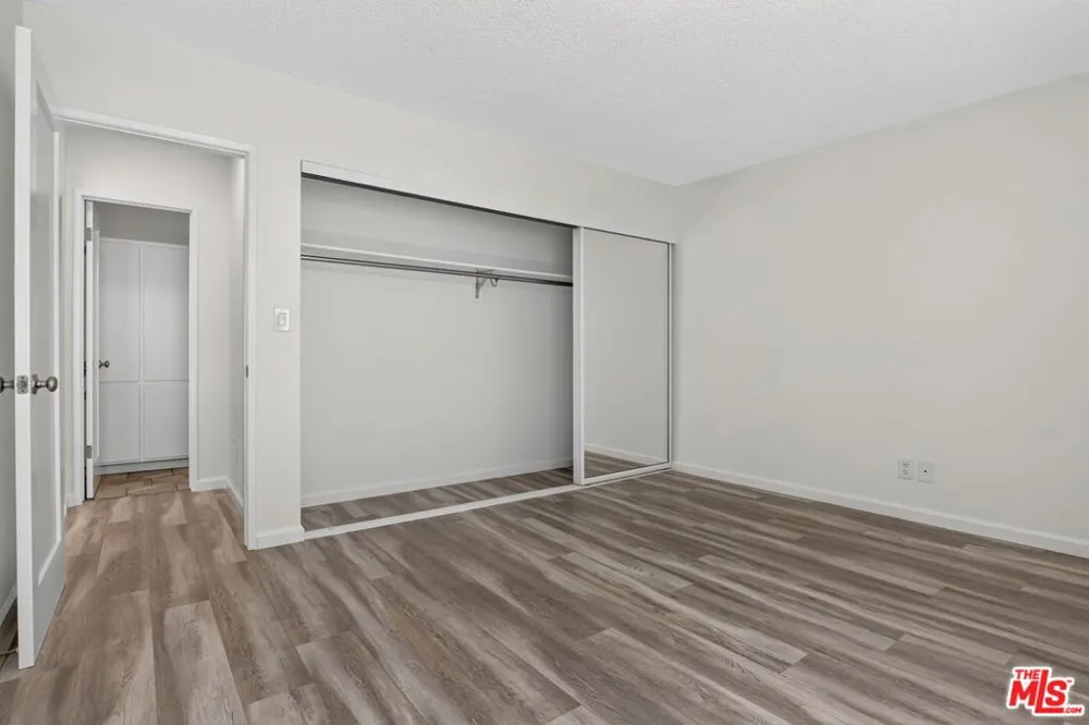 311 Montana Avenue #302 Santa Monica, CA 90403