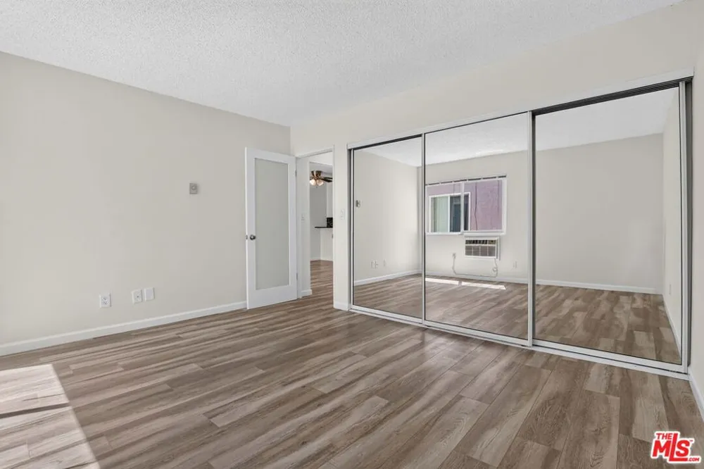 311 Montana Avenue #302 Santa Monica, CA 90403