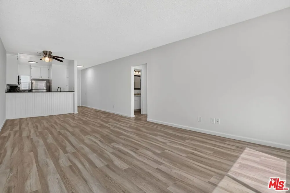 311 Montana Avenue #302 Santa Monica, CA 90403