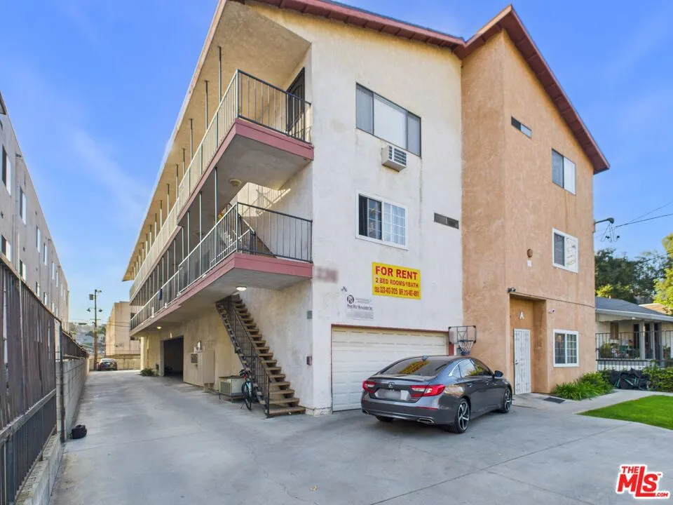 236 S. Ave 55 #C Los Angeles, CA 90042