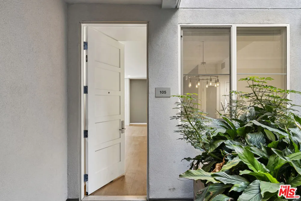 4240 Laurel Canyon Boulevard #105 Studio City, CA 91604