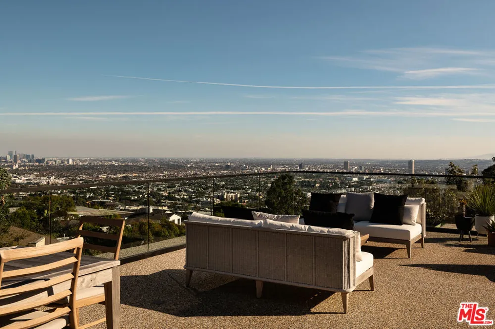 1772 Crescent Heights Boulevard Los Angeles, CA 90069