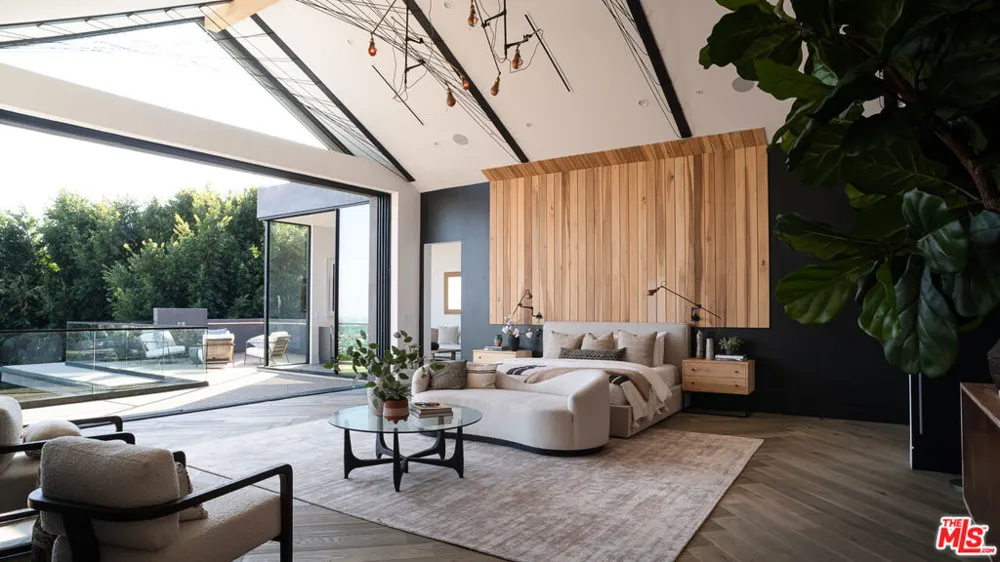1772 Crescent Heights Boulevard Los Angeles, CA 90069