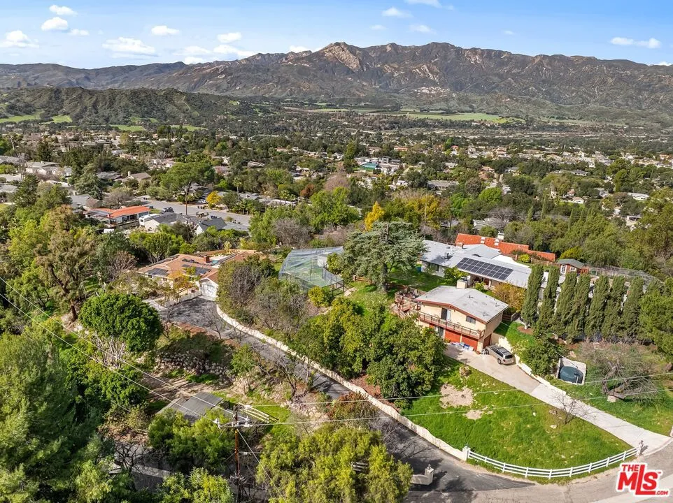 107 Alto Drive Oak View, CA 93022
