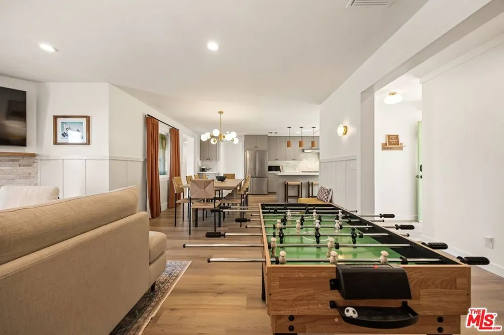 107 Alto Drive Oak View, CA 93022