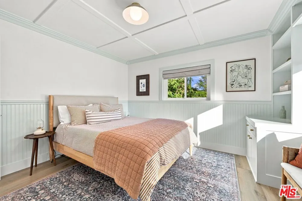 107 Alto Drive Oak View, CA 93022