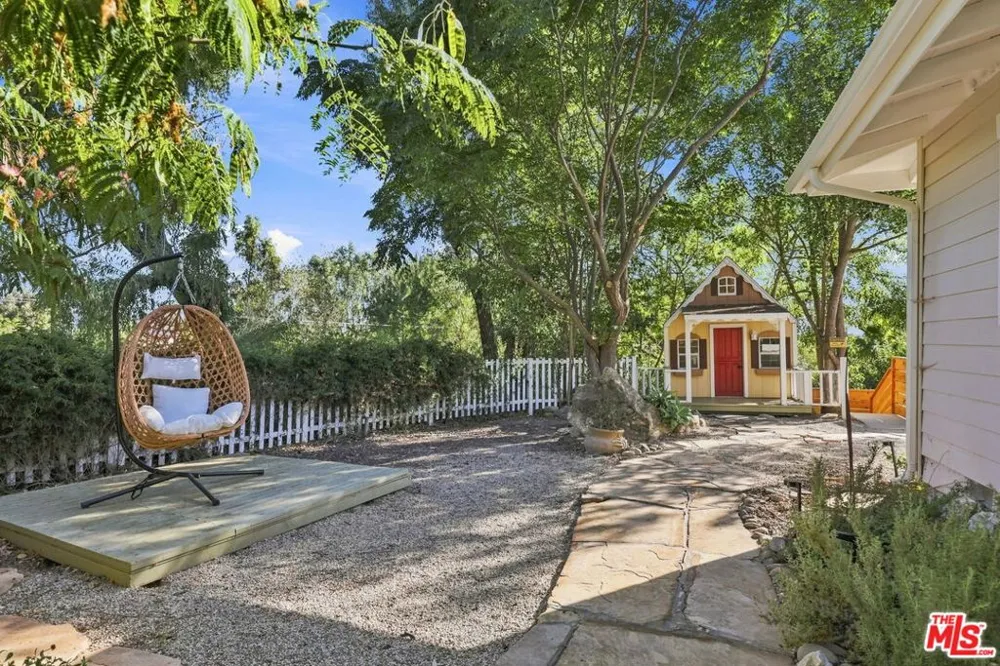 107 Alto Drive Oak View, CA 93022