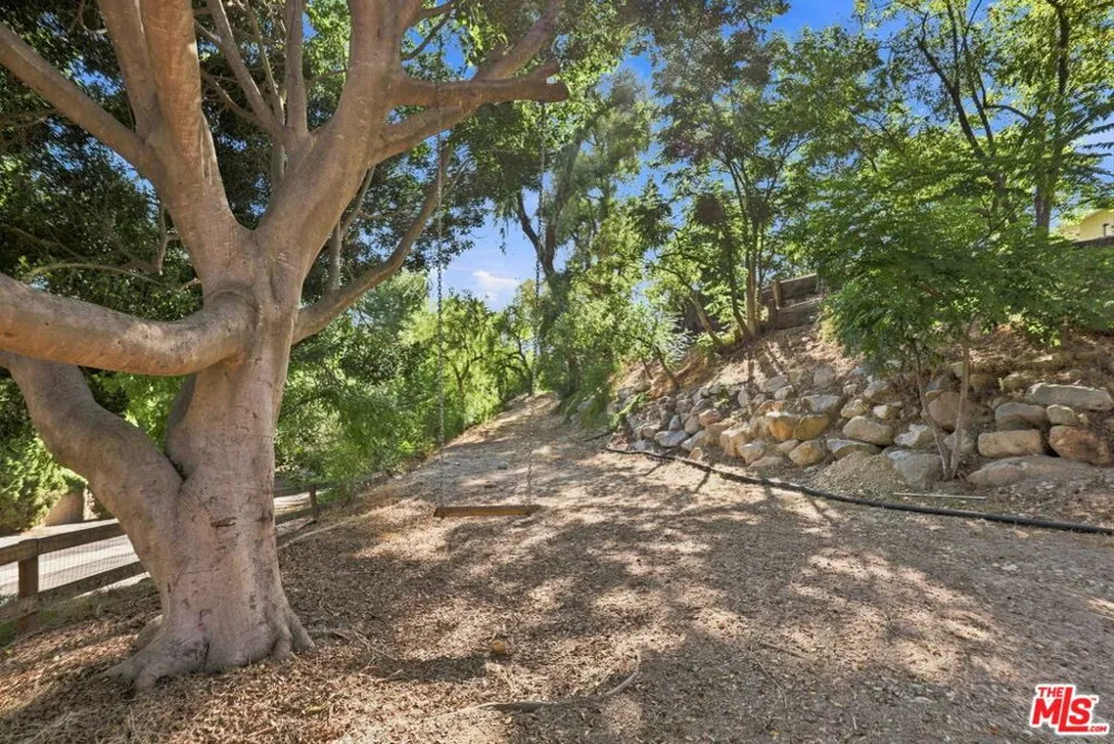 107 Alto Drive Oak View, CA 93022