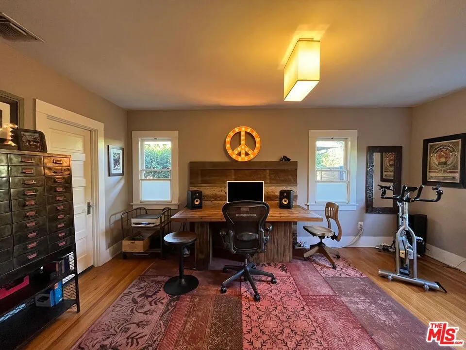 1315 McCadden Place Los Angeles, CA 90028