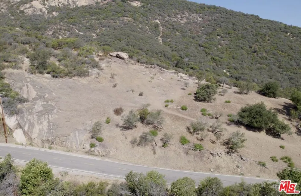 Tuna Canyon Road Topanga, CA 90290