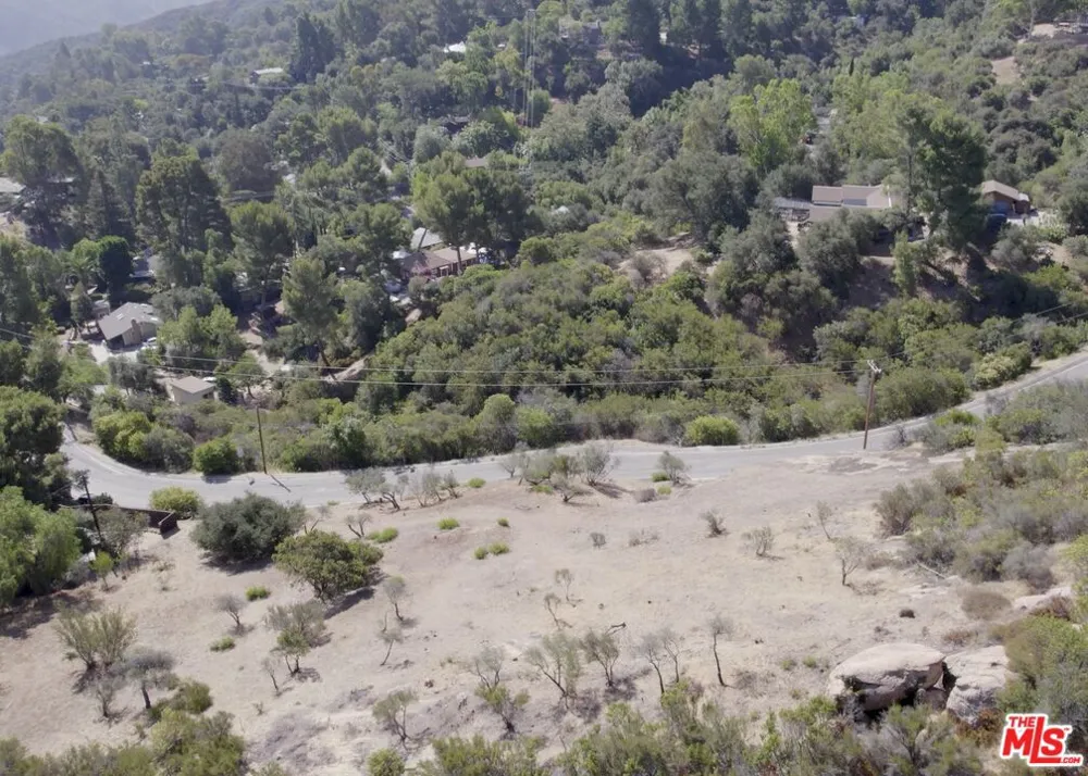 Tuna Canyon Road Topanga, CA 90290