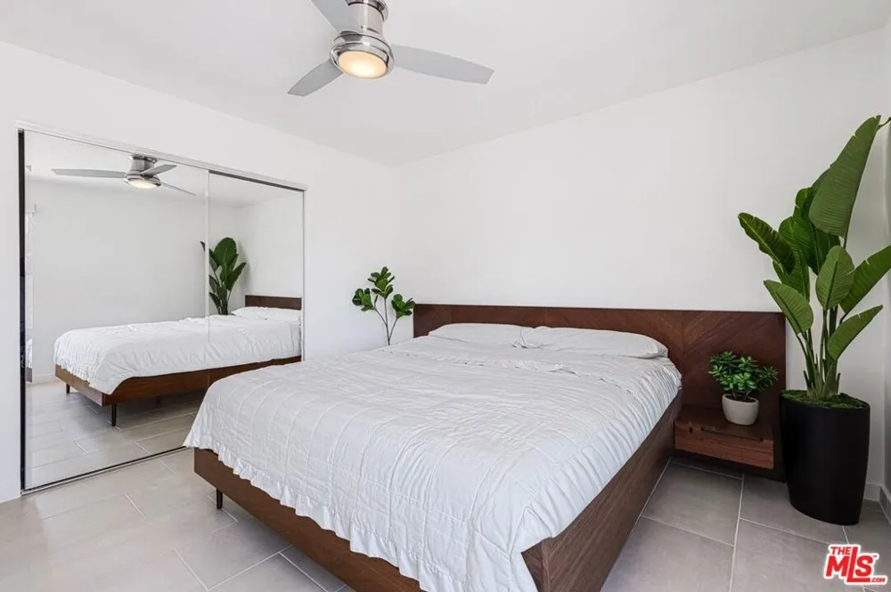 2002 Whitewater Club Drive Palm Springs, CA 92262