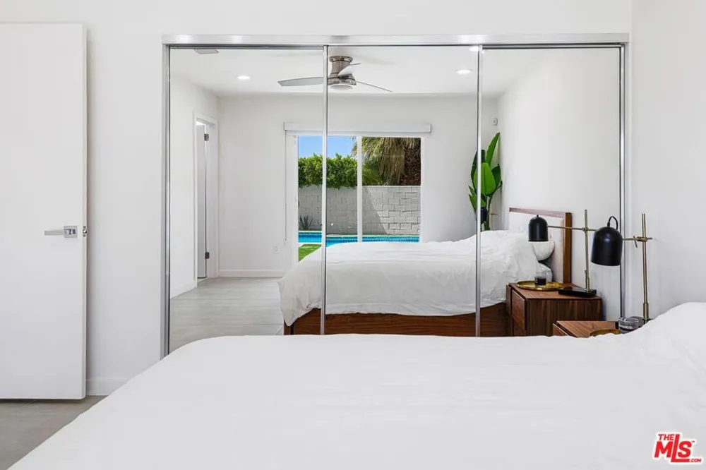 2002 Whitewater Club Drive Palm Springs, CA 92262