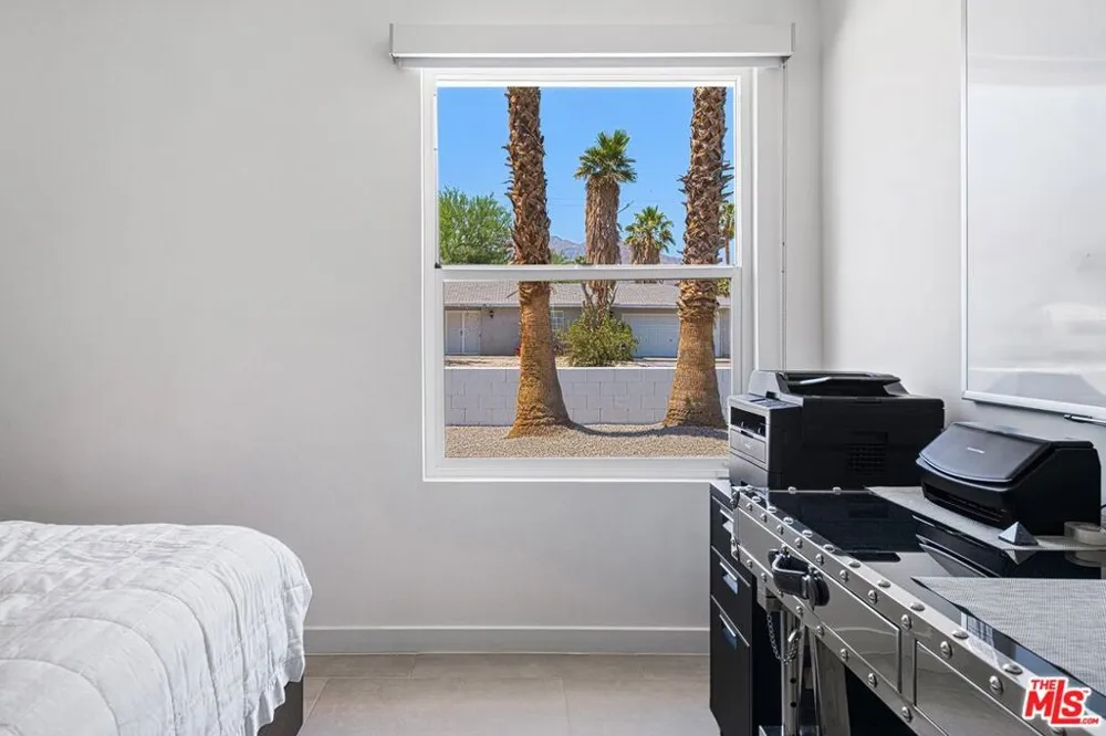 2002 Whitewater Club Drive Palm Springs, CA 92262