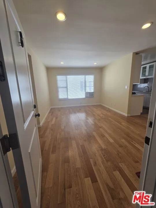 5950 Carlton Way #8 Los Angeles, CA 90028
