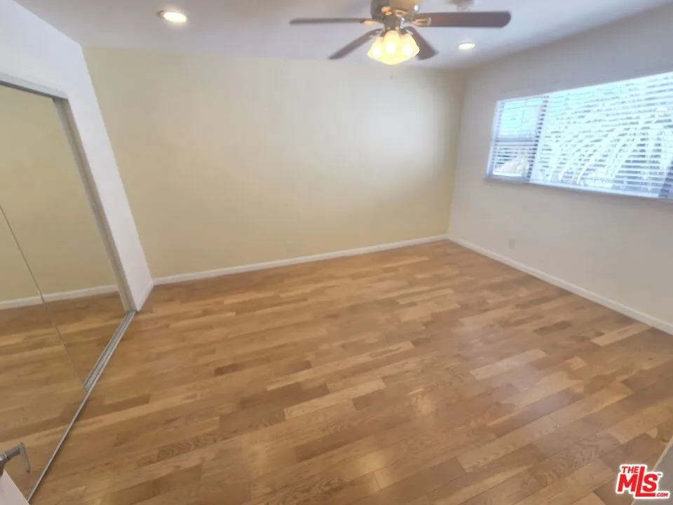 5950 Carlton Way #8 Los Angeles, CA 90028
