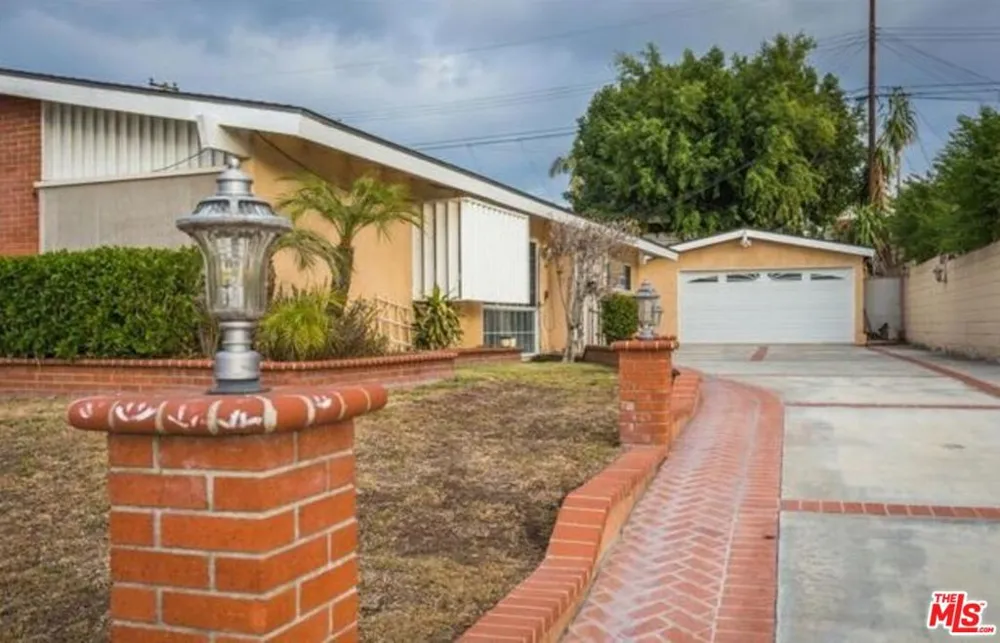 12938 Biola Avenue La Mirada, CA 90638