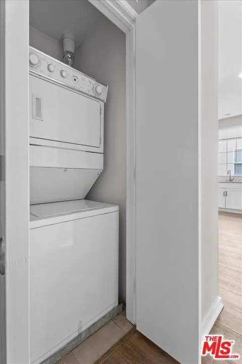 13020 Pacific #203 Playa Vista, CA 90094