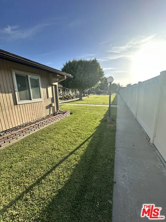 9938 Cedar Street Bellflower, CA 90706