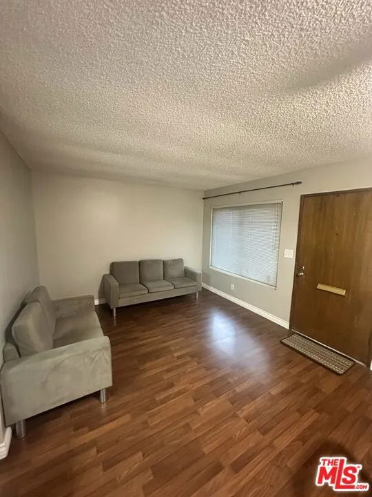 9938 Cedar Street Bellflower, CA 90706