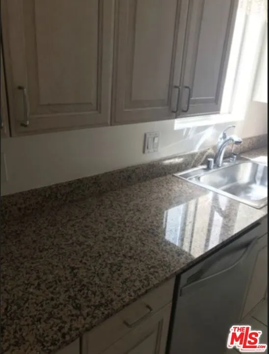 1917 Glendon Avenue #302 Los Angeles, CA 90025