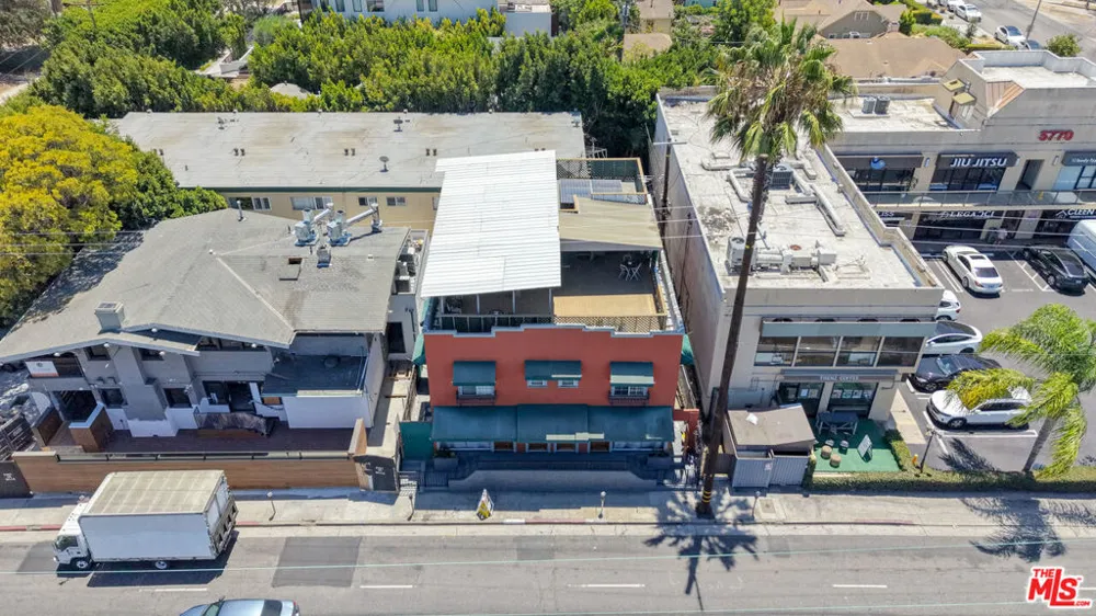 5760 Melrose Avenue Los Angeles, CA 90038