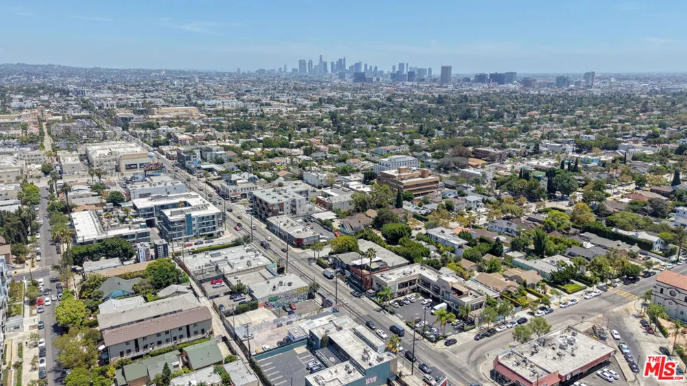 5760 Melrose Avenue Los Angeles, CA 90038