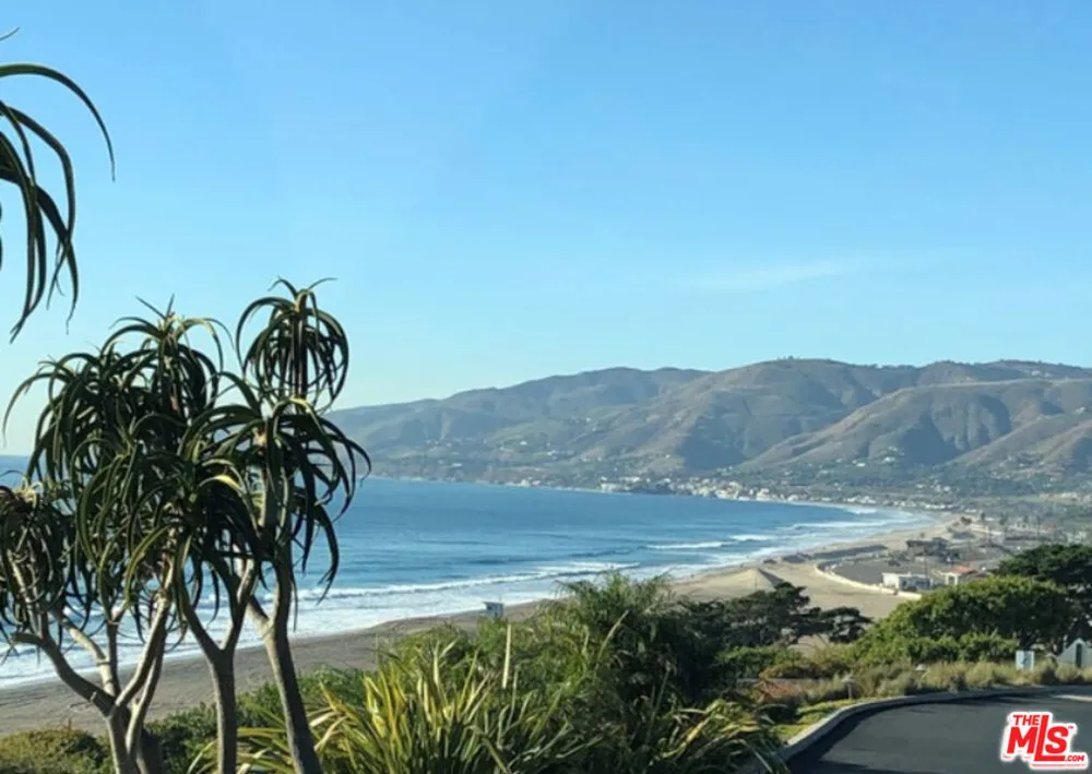6798 Las Olas Way Malibu, CA 90265