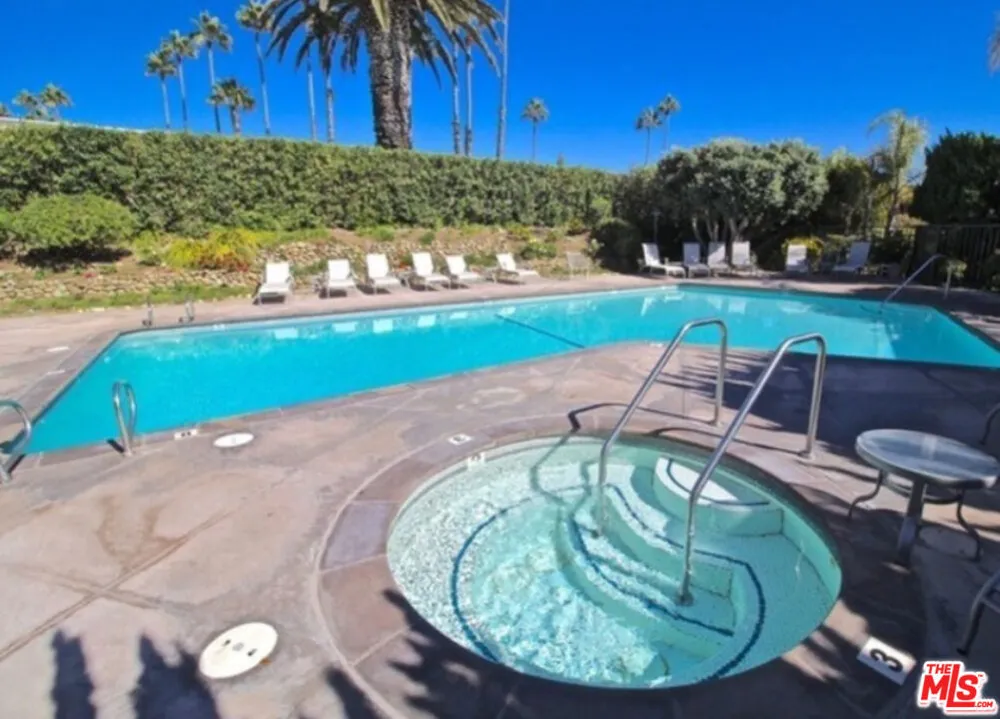 6798 Las Olas Way Malibu, CA 90265