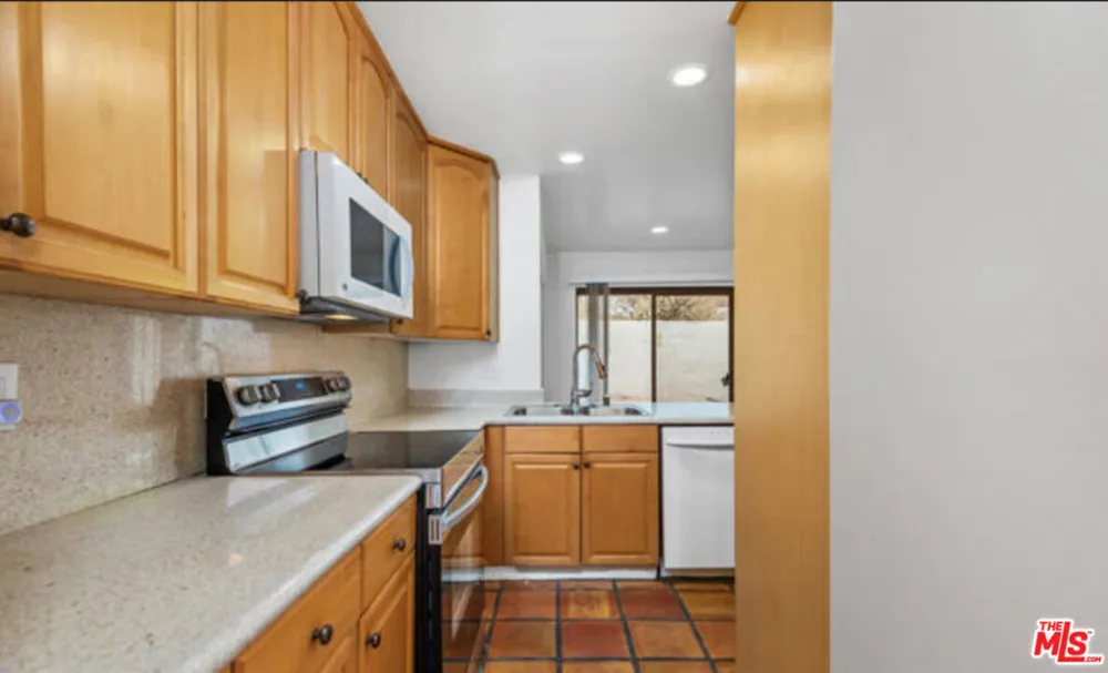 6798 Las Olas Way Malibu, CA 90265