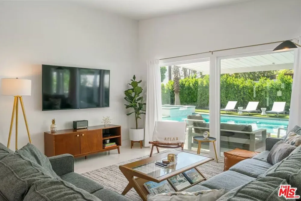 27445 Hombria Drive Cathedral City, CA 92234