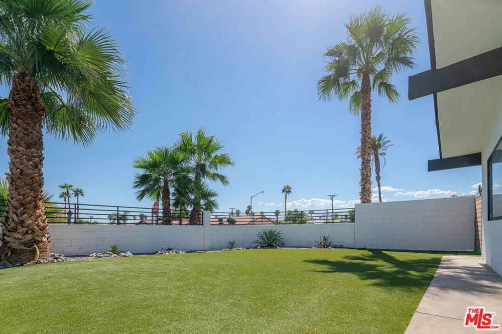 27445 Hombria Drive Cathedral City, CA 92234