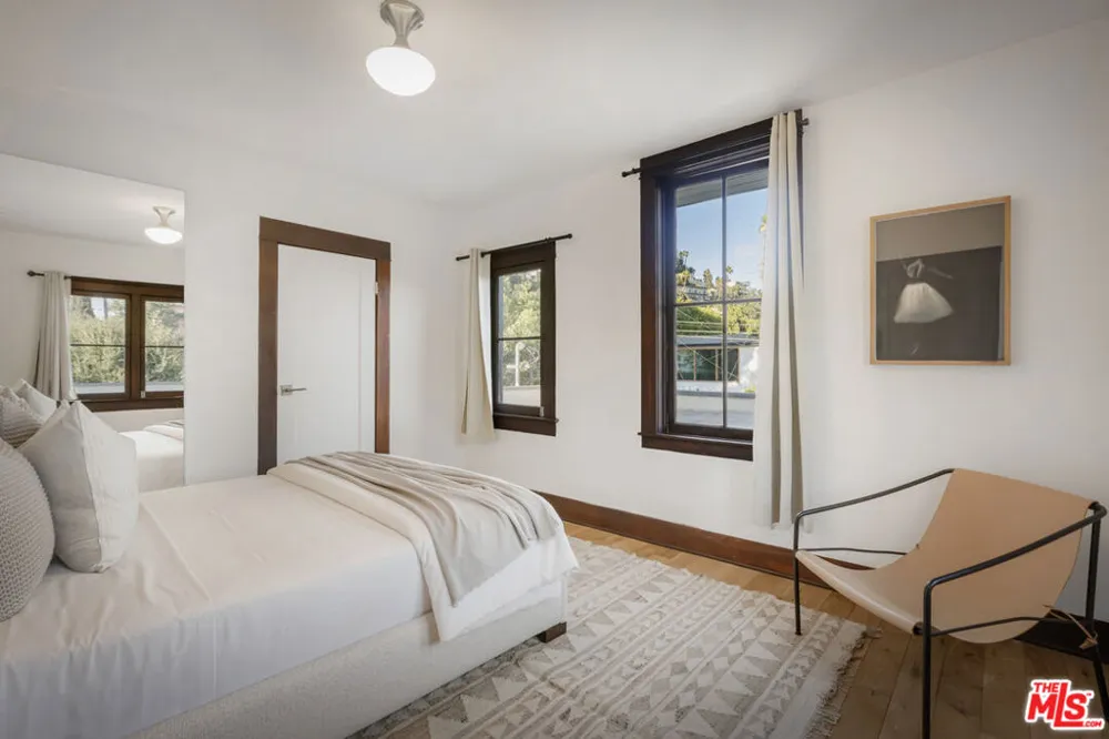 1922 Taft Avenue Los Angeles, CA 90068
