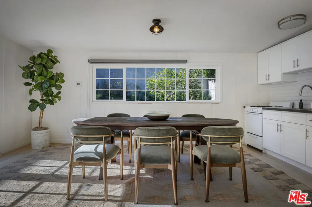 1922 Taft Avenue Los Angeles, CA 90068
