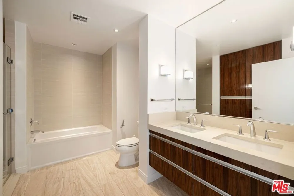 8500 Burton Way #614 Los Angeles, CA 90048